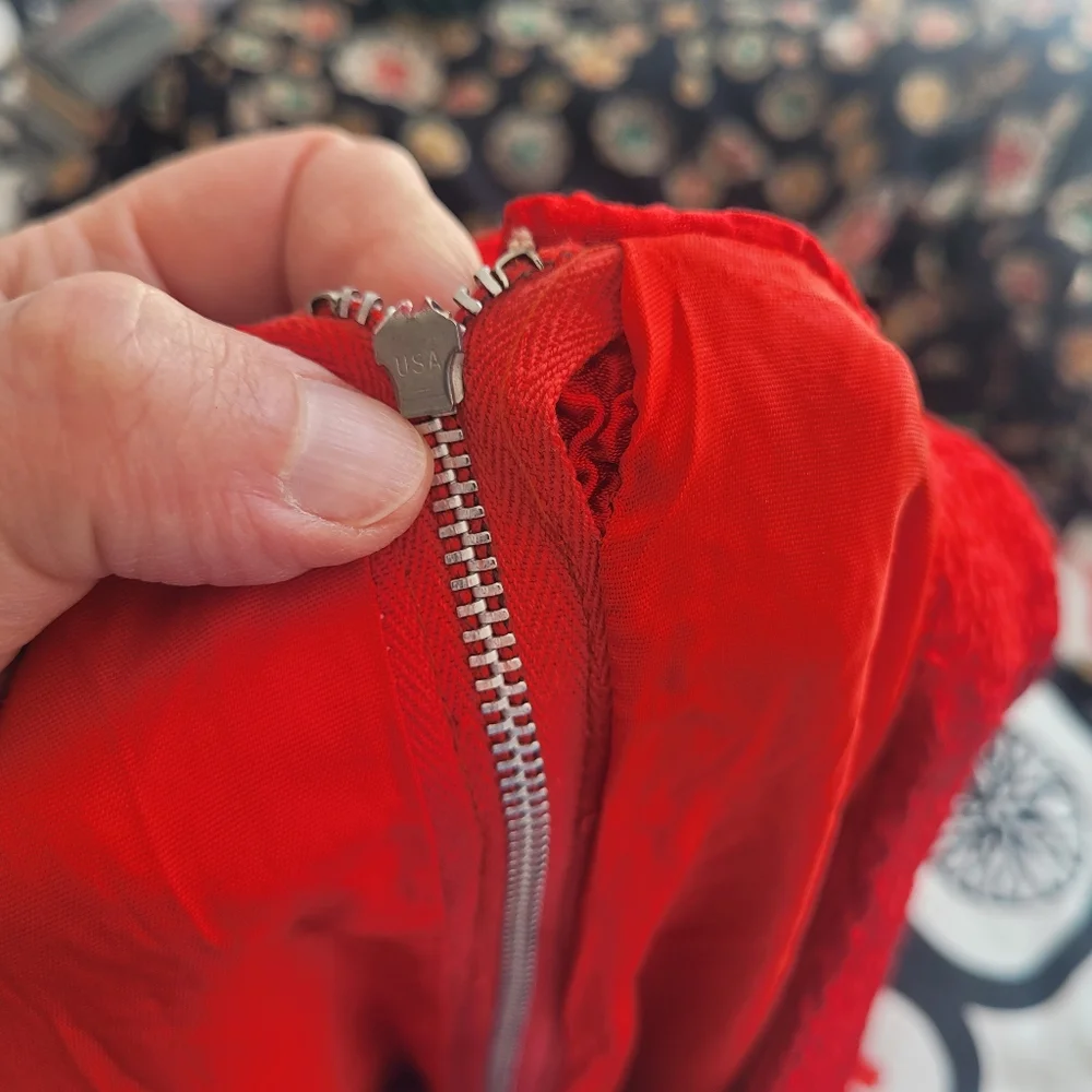 Vintage 1960s dagger collar red mini dress size small - Picture 14 of 14